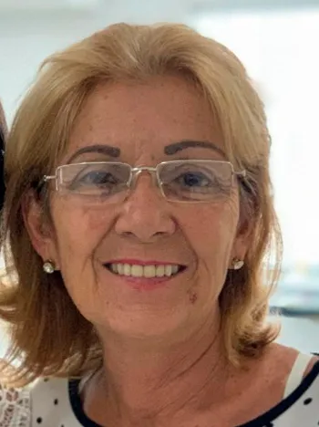Dra. Gladyvam Rabelo Braitt, especialista em Endodontia em Itabuna.