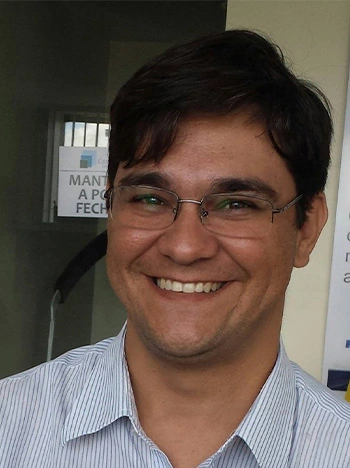 Dr. Áldrin Veiga Trevisan, especialista em Ortodontia em Itabuna.